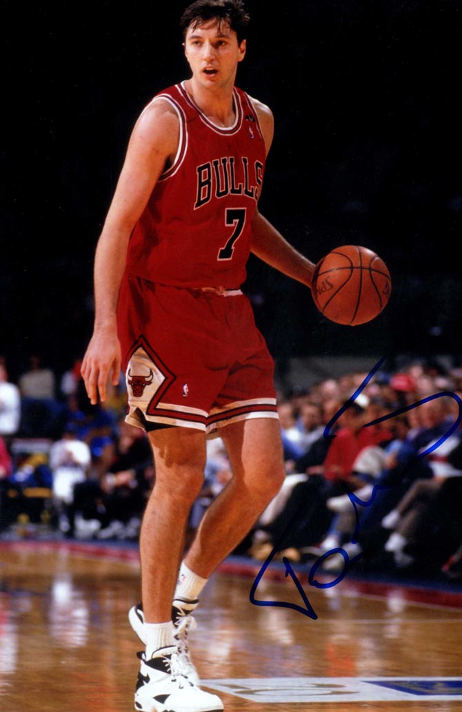 toni kukoc #7 red jersey